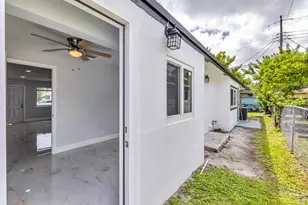 800-802 SW 6th Ct, Pompano Beach, FL 33060 - Photo 9