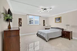 1701 S Ocean Dr, Hollywood, FL 33019 - Photo 25