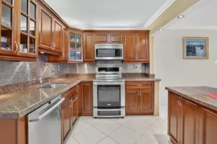 1701 S Ocean Dr, Hollywood, FL 33019 - Photo 13