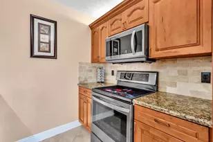 1214 SW 120th Way, Davie, FL 33325 - Photo 7
