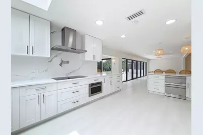 5100 Pineview Circle, Delray Beach, FL 33445 - Photo 17