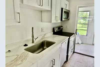 7205 NW 5th Place #105, Margate, FL 33063 - Photo 3