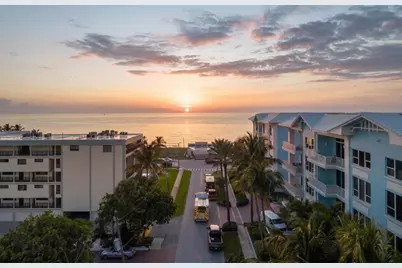701 SE 21st Avenue #302, Deerfield Beach, FL 33441 - Photo 1