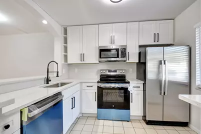 6550 Somerset Drive #107, Boca Raton, FL 33433 - Photo 3