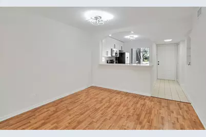 6550 Somerset Drive #107, Boca Raton, FL 33433 - Photo 9