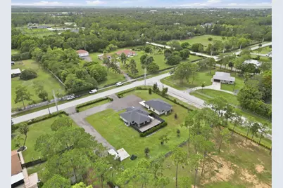 18477 Sycamore Drive W, The Acreage, FL 33470 - Photo 77