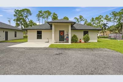 18477 Sycamore Drive W, The Acreage, FL 33470 - Photo 5