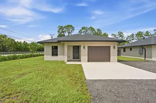 18477 Sycamore Dr W, The Acreage, FL 33470 - Photo 5