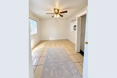 724 W 3rd Street, Riviera Beach, FL 33404 - Photo 3