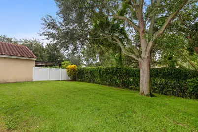 15266 SW 49th Street, Davie, FL 33331 - Photo 37