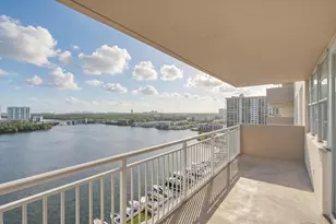 250 174th St, Sunny Isles Beach, FL 33160 - Photo 3