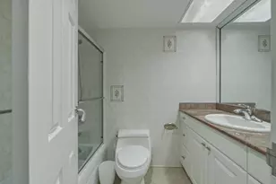 250 174th St, Sunny Isles Beach, FL 33160 - Photo 19