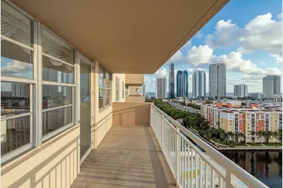 250 174th Street #1719, Sunny Isles Beach, FL 33160 - Photo 7