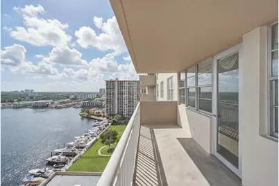 250 174th Street #1719, Sunny Isles Beach, FL 33160 - Photo 9