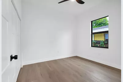 2540 NW 14th Court, Fort Lauderdale, FL 33311 - Photo 23