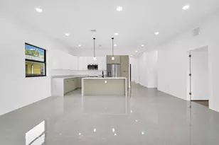 2540 NW 14th Ct, Fort Lauderdale, FL 33311 - Photo 15