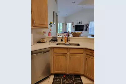 7073 Torrey Pines Circle, Port Saint Lucie, FL 34986 - Photo 13