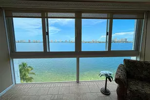 401 Lake Shore Dr, Lake Park, FL 33403 - Photo 1