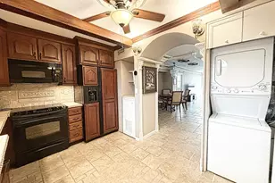 401 Lake Shore Dr, Lake Park, FL 33403 - Photo 13