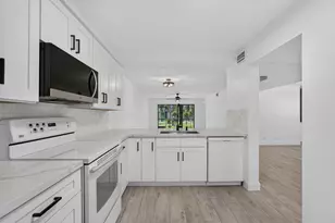 1701 Sabal Ridge Cir, Palm Beach Gardens, FL 33418 - Photo 13