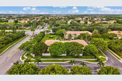 660 Imperial Lake Road, West Palm Beach, FL 33413 - Photo 45