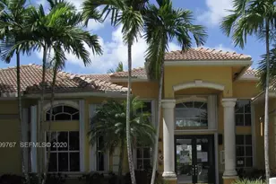 155 NW 96th Terrace, Pembroke Pines, FL 33024 - Photo 13