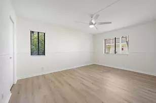 3404 Gardens E Dr, Palm Beach Gardens, FL 33410 - Photo 5