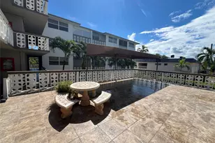 211 NE 8th Ave, Hallandale Beach, FL 33009 - Photo 13