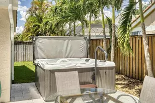 9701 NW 18th Ct, Plantation, FL 33322 - Photo 7