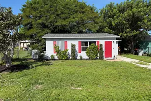 2405 3rd Ave SE, Vero Beach, FL 32962 - Photo 1