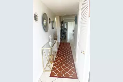 9410 N Hollybrook Lake Drive #302, Pembroke Pines, FL 33025 - Photo 3