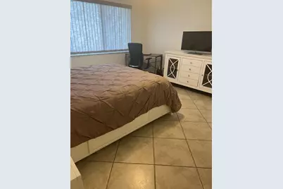 9410 N Hollybrook Lake Drive #302, Pembroke Pines, FL 33025 - Photo 13