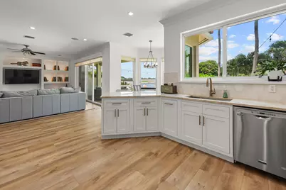1237 Avondale Lane, West Palm Beach, FL 33409 - Photo 9