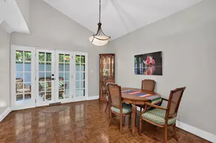 6995 SW 67th Ave SW, South Miami, FL 33143 - Photo 9