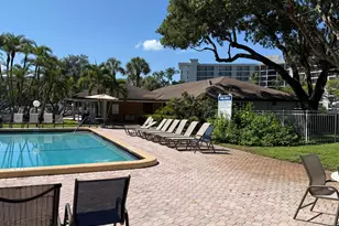 2661 S Course Dr, Pompano Beach, FL 33069 - Photo 15