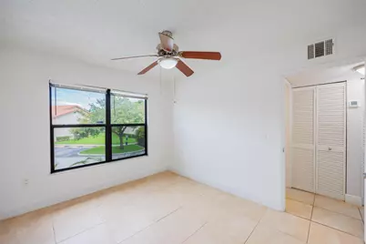 1524 Lake Crystal Drive #E, Royal Palm Beach, FL 33411 - Photo 5