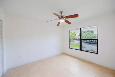 1524 Lake Crystal Drive #E, Royal Palm Beach, FL 33411 - Photo 9