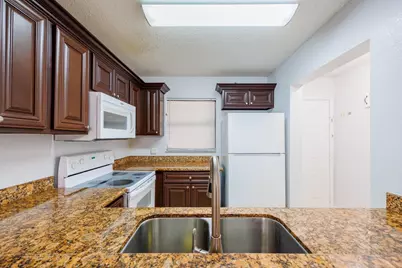 1524 Lake Crystal Drive #E, Royal Palm Beach, FL 33411 - Photo 13