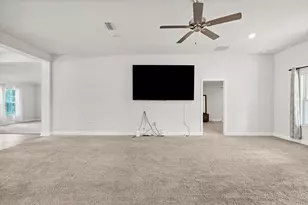 5863 NW Carovel Ave, Port Saint Lucie, FL 34986 - Photo 11