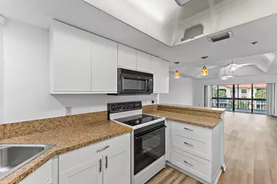 700 Uno Lago Drive #404, Juno Beach, FL 33408 - Photo 7
