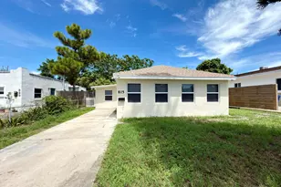 815 Bayberry Dr, Lake Park, FL 33403 - Photo 19