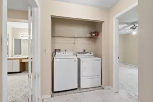 3237 Perimeter Dr, Greenacres, FL 33467 - Photo 15