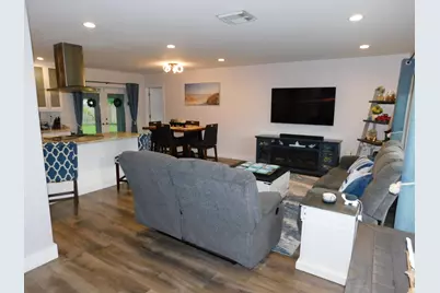 6604 NW 93rd Avenue, Tamarac, FL 33321 - Photo 5