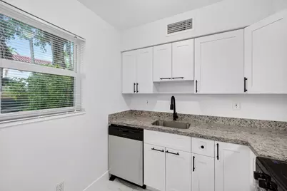 1821 Middle River Drive #7, Fort Lauderdale, FL 33305 - Photo 13