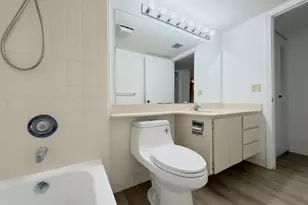 2581 Village Blvd, West Palm Beach, FL 33409 - Photo 5