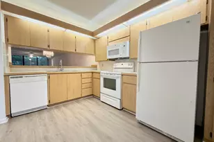 2581 Village Blvd, West Palm Beach, FL 33409 - Photo 17