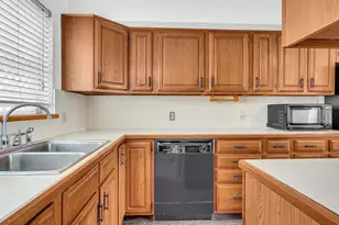 702 S Riverside Dr, Pompano Beach, FL 33062 - Photo 27