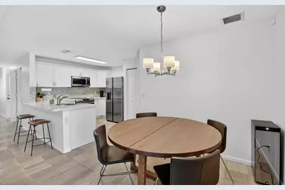 3387 Commodore Court, West Palm Beach, FL 33411 - Photo 9