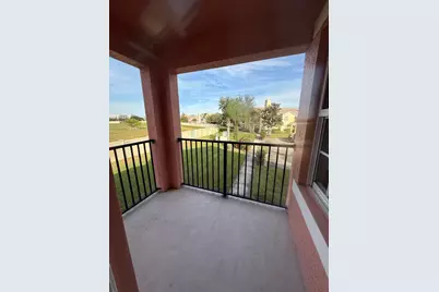 156 SW Peacock Boulevard #29-202, Port Saint Lucie, FL 34986 - Photo 3