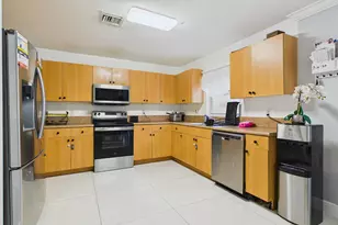 657 Perdido Heights Dr, West Palm Beach, FL 33413 - Photo 13